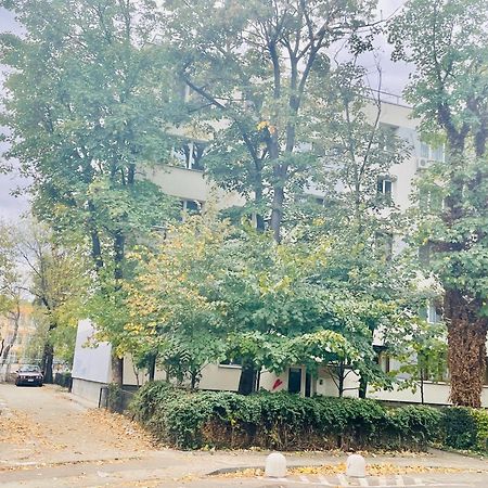 Thias Apartment -Parter, Langa Spitalul Marie Curie Bucureşti Exterior foto